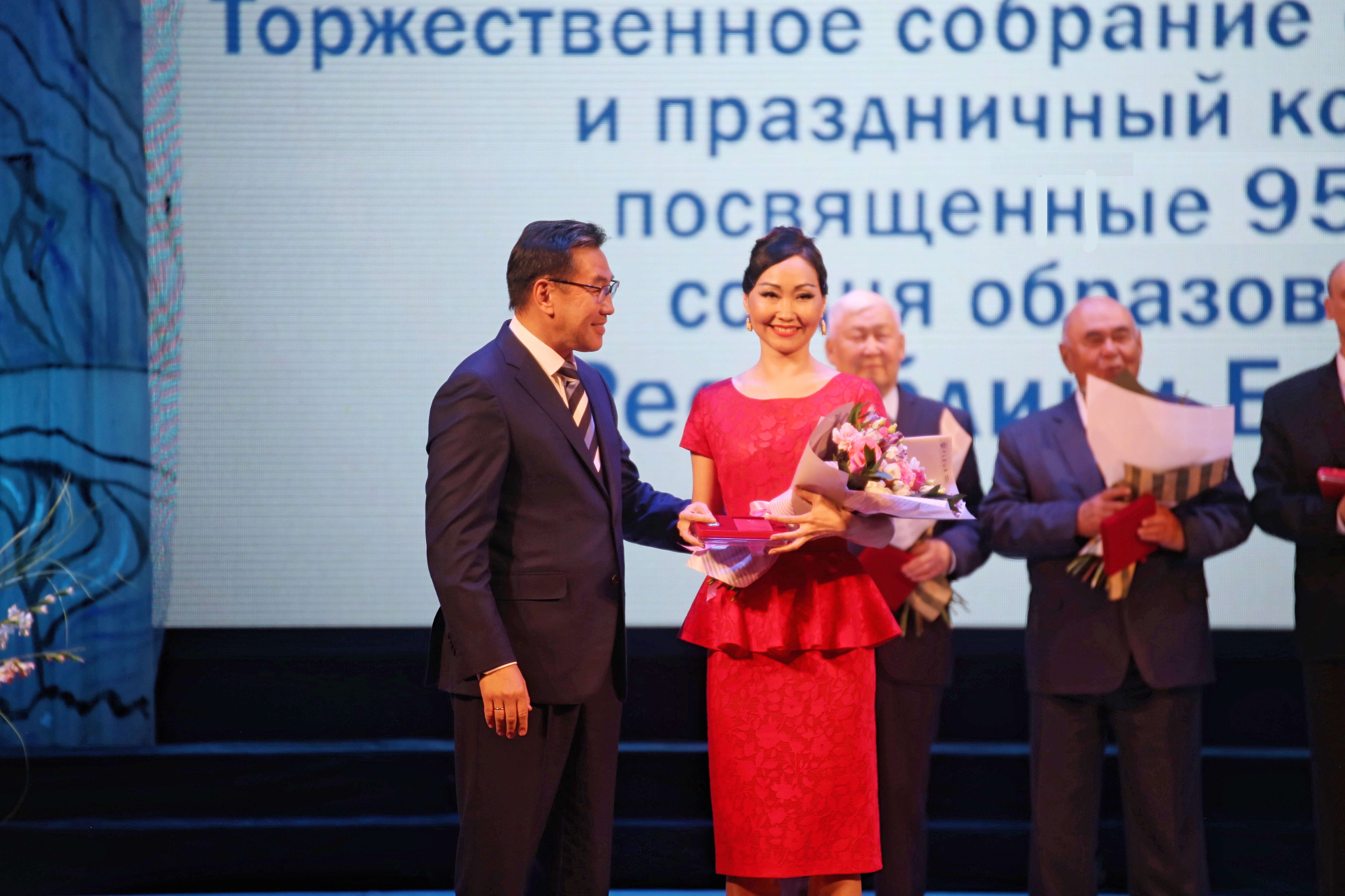 Поздравляем Лию Балданову с получением звания "Народная артистка РБ"!