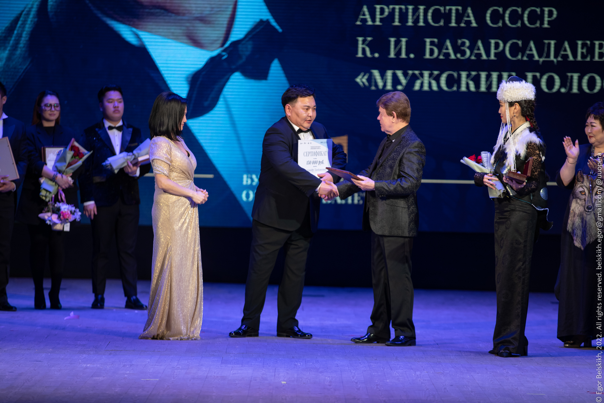 Гран-при VI Международного конкурса имени народного артиста СССР Кима Базарсадаева «Мужские голоса»  остался в Бурятии