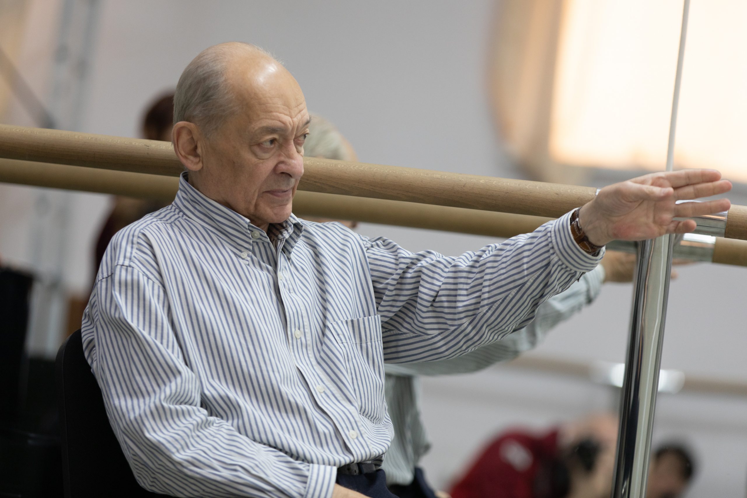 Михаил Лавровский: «Хорошие спектакли  дают зрителю какое-то облегчение, вздох, надежду на что-то прекрасное впереди»