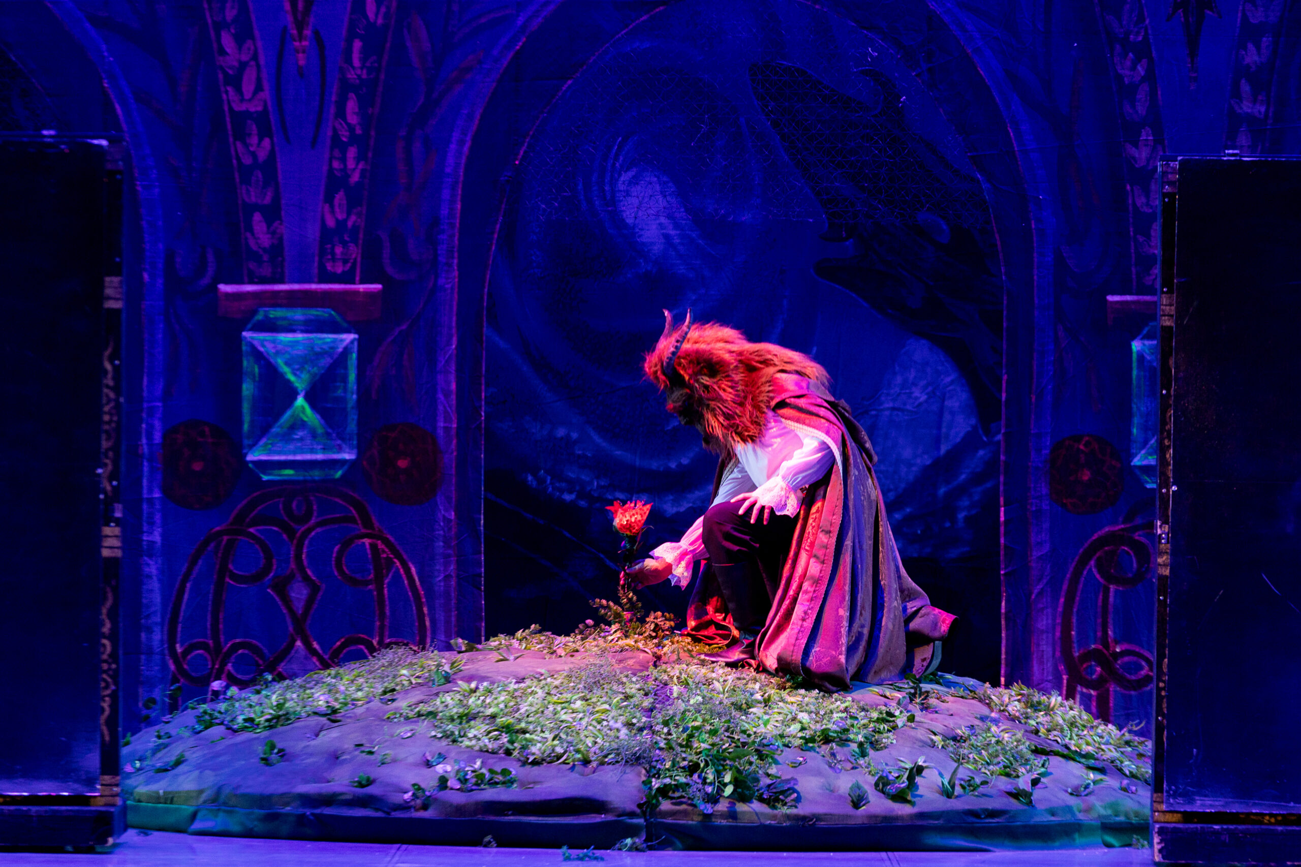 В Бурятском театре оперы и балета состоялась премьера сказки «Аленький цветочек»